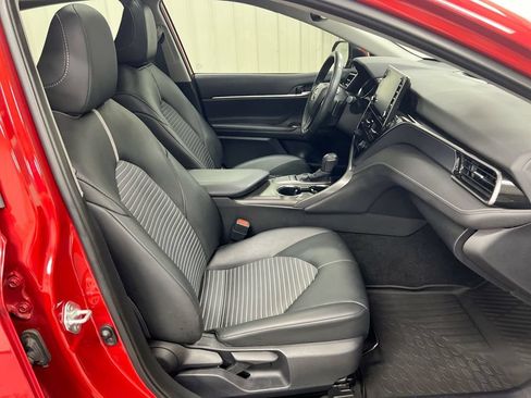 Used 2023 Toyota Camry SE w/ Audio Upgrade Package FWD image 22
