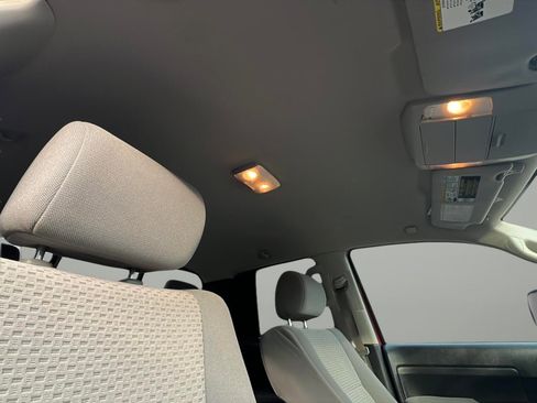 Used 2011 Toyota Tundra 4x4 Double Cab image 17