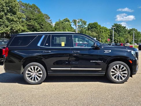 Used 2023 GMC Yukon Denali w/ Advanced Technology Package AWD/4WD image 7