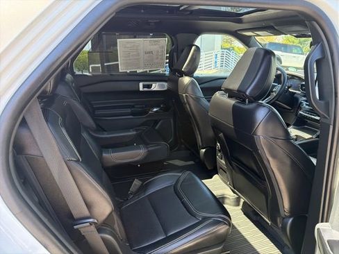 Used 2023 Ford Explorer ST w/ Equipment Group 401A AWD/4WD image 27