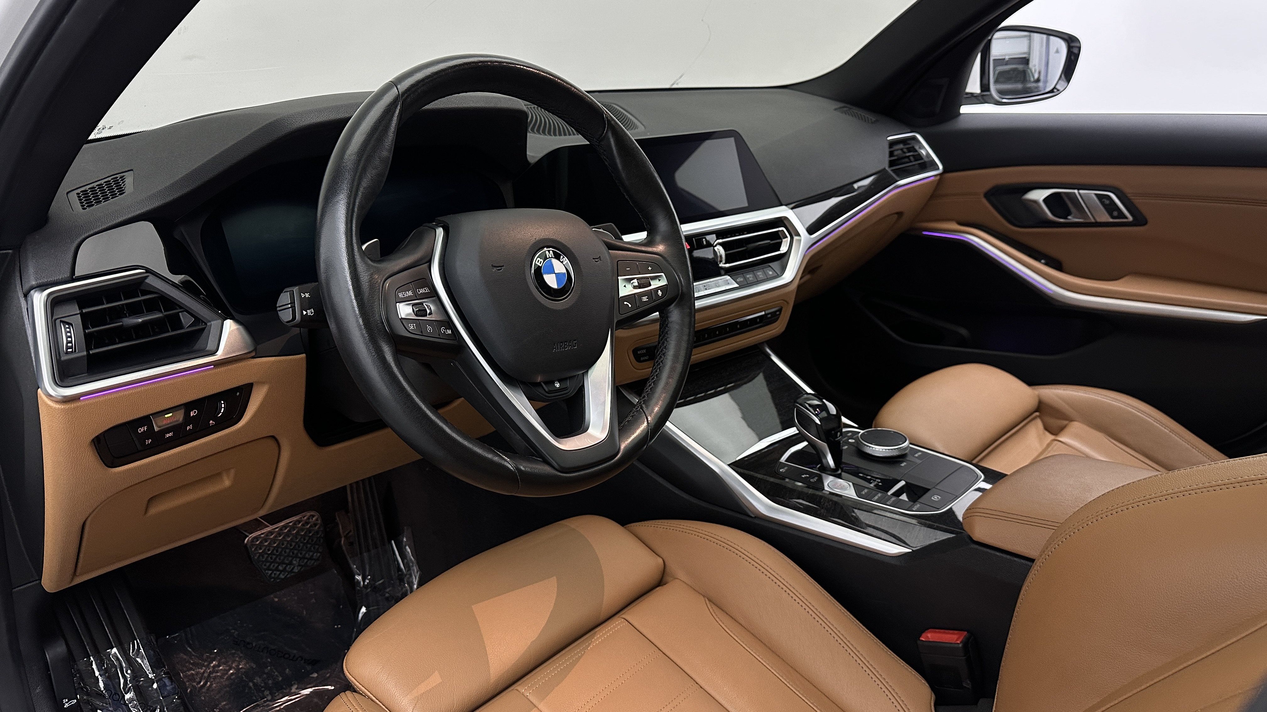 Used 2021 BMW 330i xDrive Sedan w/ Premium Package AWD/4WD image 13