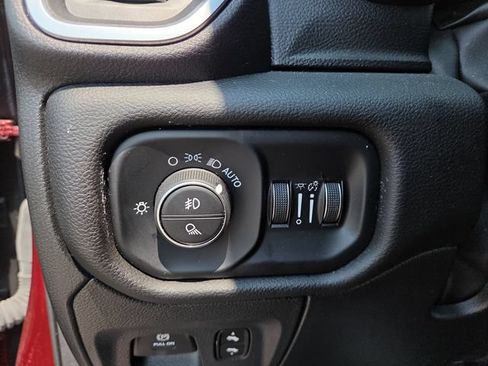 Used 2025 RAM 1500 Big Horn AWD/4WD image 18
