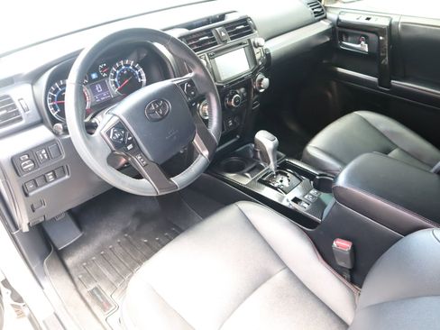 Used 2019 Toyota 4Runner TRD Off-Road Premium AWD/4WD image 22