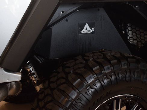 Used 2018 Jeep Wrangler Unlimited Sport S AWD/4WD image 36