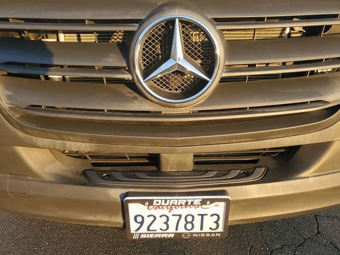 Used 2023 Mercedes-Benz Sprinter 2500 image 10