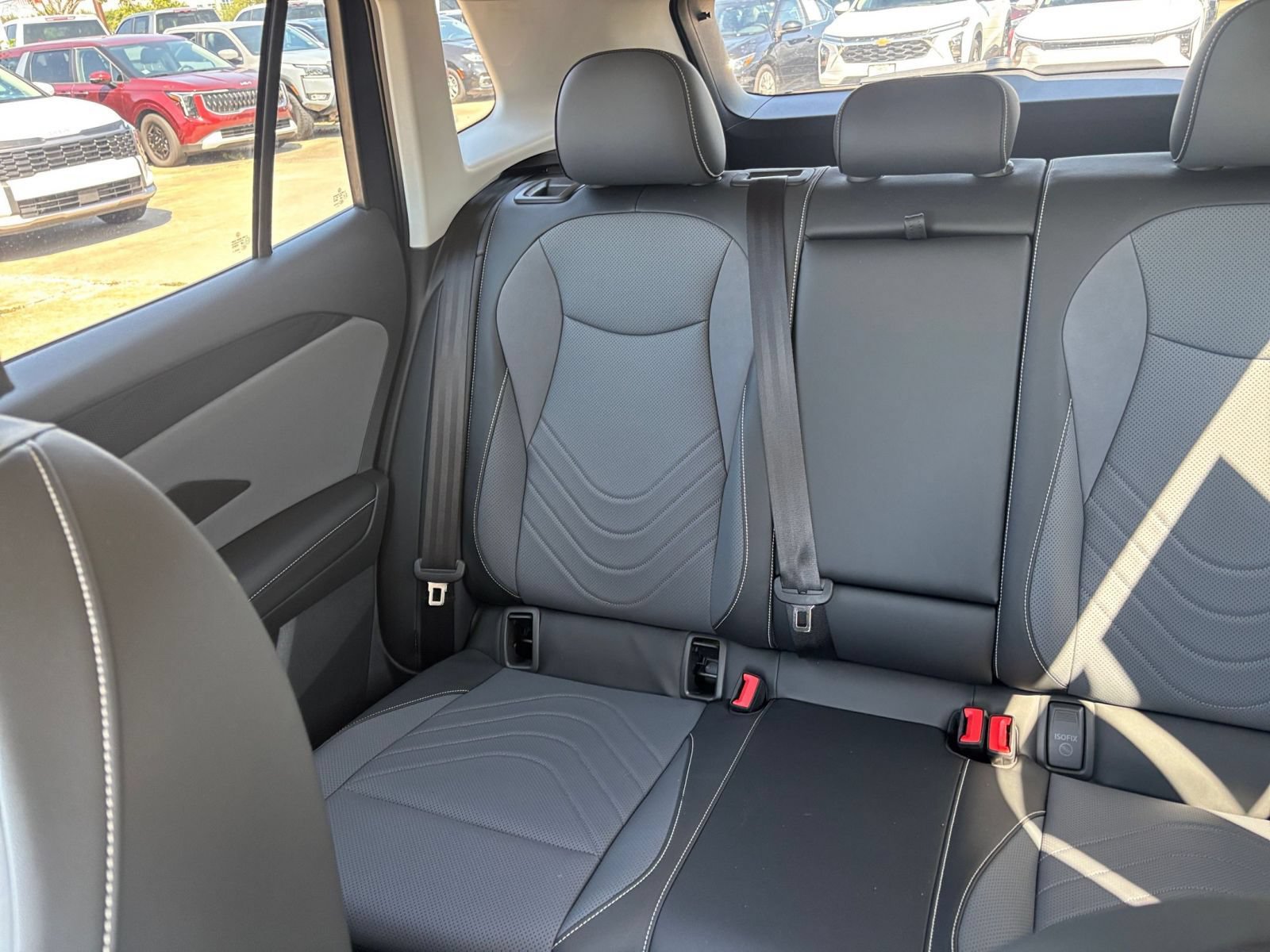 Used 2026 Volkswagen Tiguan SE AWD/4WD image 40