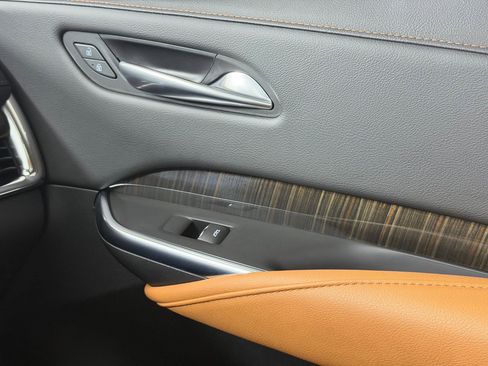 Used 2022 Cadillac XT4 Premium Luxury FWD image 26
