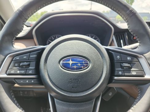 Used 2025 Subaru Outback Touring AWD/4WD image 32