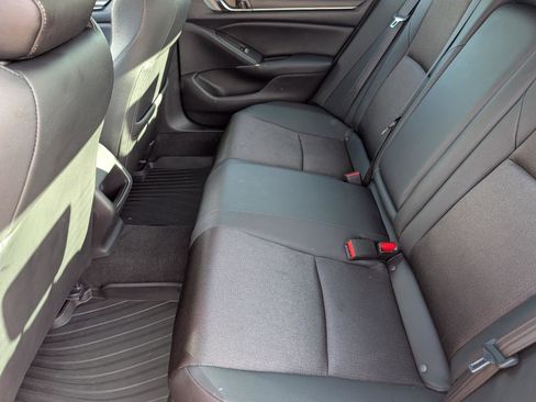 Used 2020 Honda Accord Sport image 8