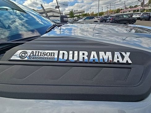 Used 2024 Chevrolet Silverado 2500 LT w/ Convenience Package image 54