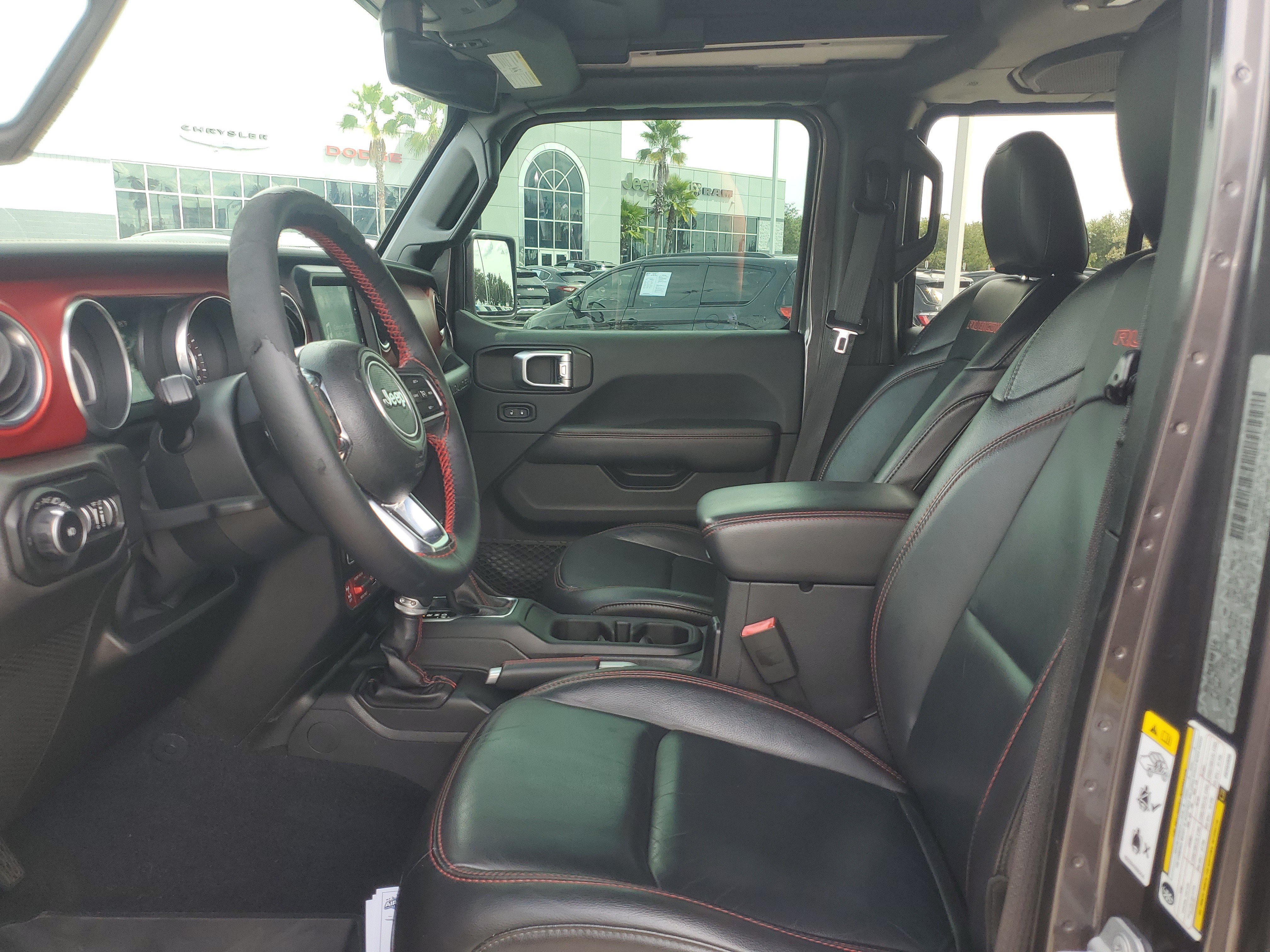 Used 2018 Jeep Wrangler Unlimited Rubicon AWD/4WD image 13