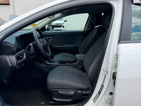Used 2025 Kia K4 FWD image 12