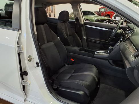 Used 2019 Honda Civic EX image 19