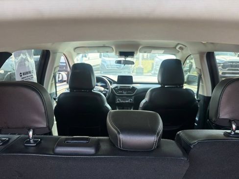 Used 2022 Ford Escape SEL w/ Technology Package FWD image 18