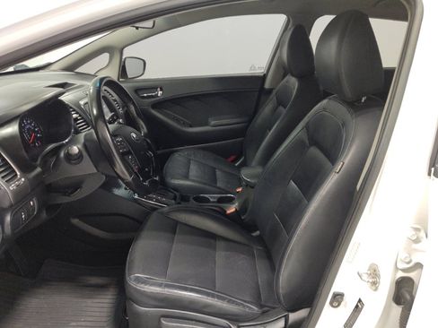 Used 2017 Kia Forte EX image 17
