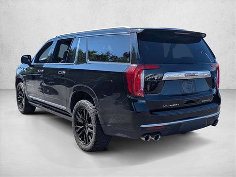 Used 2021 GMC Yukon XL Denali w/ Denali Premium Package AWD/4WD image 8