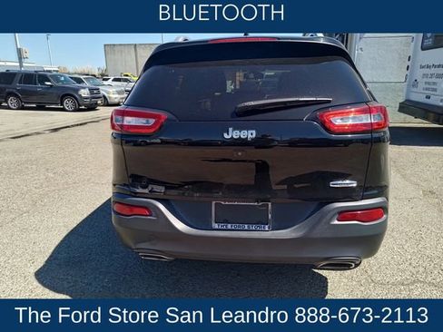Used 2018 Jeep Cherokee Latitude Plus FWD image 6