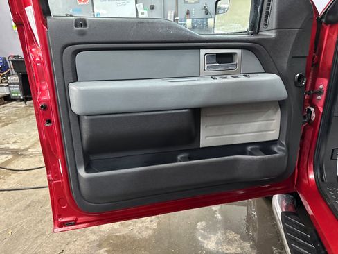 Used 2011 Ford F150 XLT w/ XTR Pkg image 14