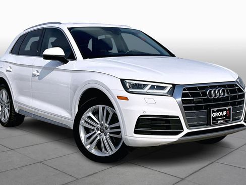 Used 2020 Audi Q5 Premium Plus w/ Premium Plus Package image 3