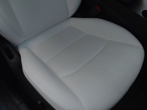 Used 2024 Tesla Model Y Long Range image 37