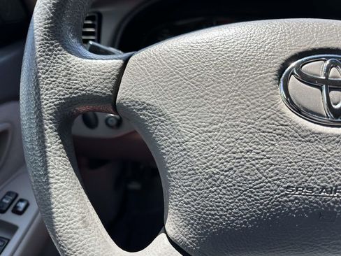 Used 2007 Toyota Sequoia SR5 RWD image 12