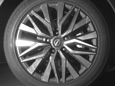 Used 2025 Nissan Altima 2.5 SV FWD image 13