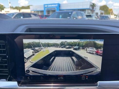 Used 2025 Chevrolet Silverado 1500 High Country w/ Technology Package image 31