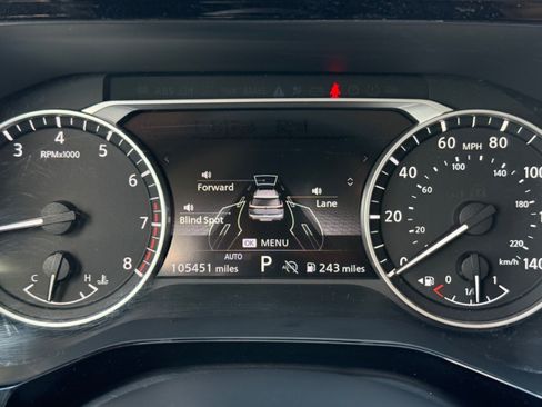 Used 2022 Nissan Pathfinder SV AWD/4WD image 20