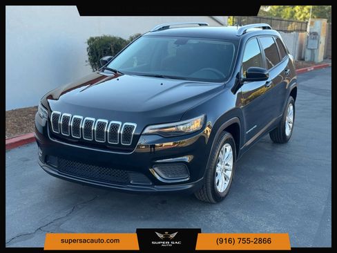 Used 2020 Jeep Cherokee Latitude FWD image 1