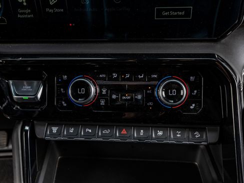 Used 2024 GMC Sierra 2500 AT4X image 27