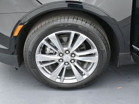 Used 2025 Cadillac XT5 Premium Luxury AWD/4WD image 34