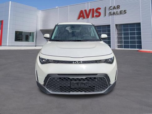 Used 2024 Kia Soul LX w/ Option Group 015 FWD image 2