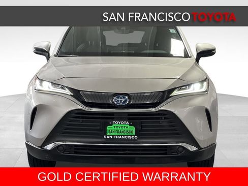 Certified 2021 Toyota Venza XLE image 8