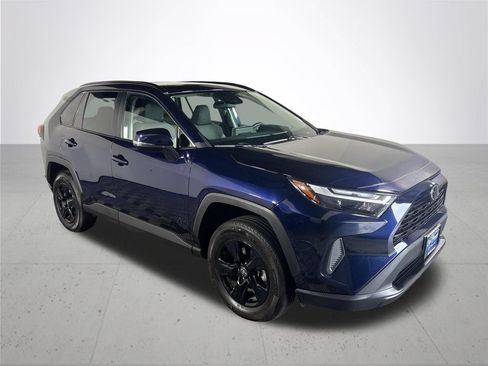 Used 2024 Toyota RAV4 XLE w/ Convenience Package AWD/4WD image 4