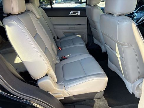 Used 2012 Ford Explorer XLT image 14