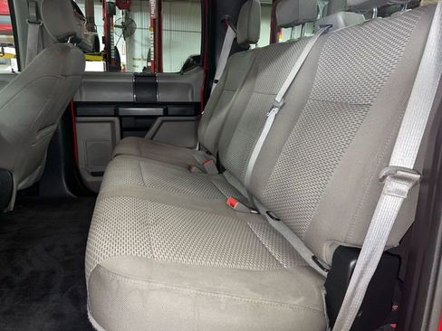 Used 2018 Ford F150 XLT AWD/4WD image 21