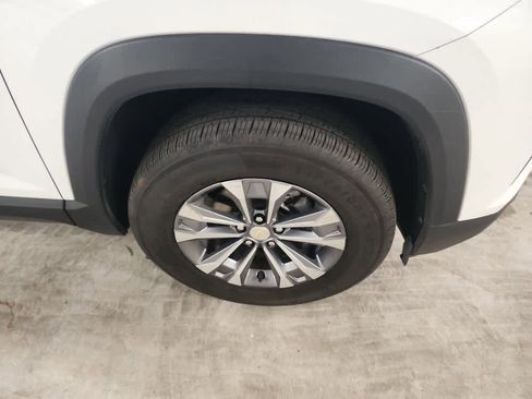 Used 2025 Chevrolet Equinox LT FWD image 15