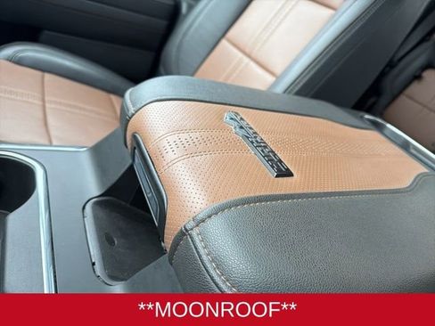 Used 2024 Chevrolet Silverado 2500 High Country w/ Technology Package image 21