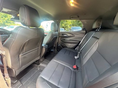 Used 2025 Chevrolet TrailBlazer RS w/ Convenience Package AWD/4WD image 20