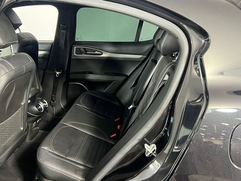 Used 2023 Alfa Romeo Stelvio Veloce image 29