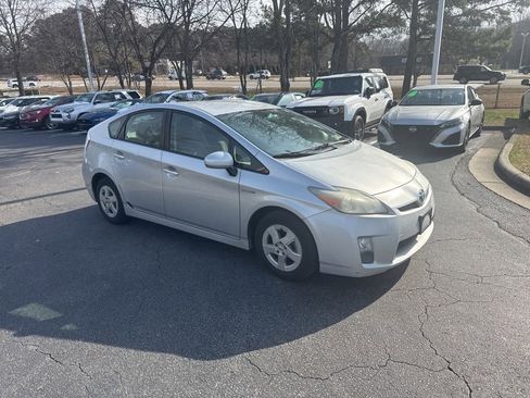 Used 2011 Toyota Prius Two image 9