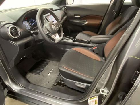 Used 2024 Nissan Kicks SR image 12