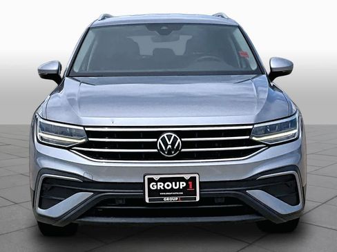 Used 2022 Volkswagen Tiguan SE FWD image 4