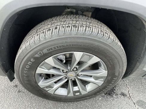 Used 2025 Chevrolet Equinox LT image 9