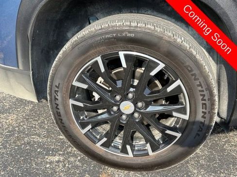 Used 2025 Chevrolet Traverse LT w/ Sun and Wheel Package AWD/4WD image 11