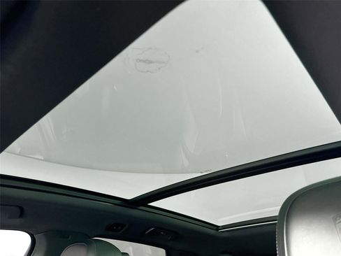 Certified 2023 Porsche Cayenne AWD/4WD image 35
