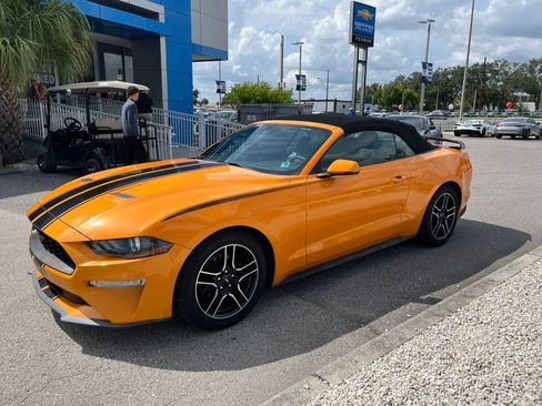Used 2019 Ford Mustang Premium w/ Equipment Group 201A RWD image 8