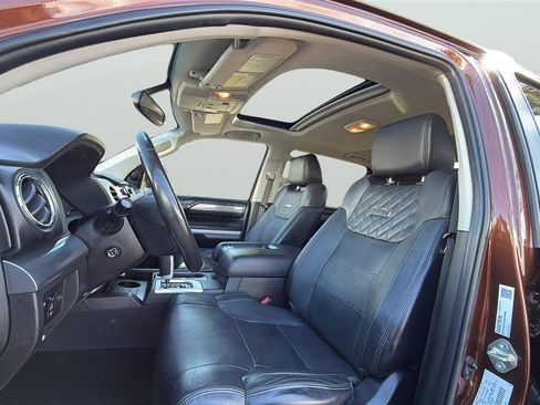 Used 2016 Toyota Tundra Platinum image 31