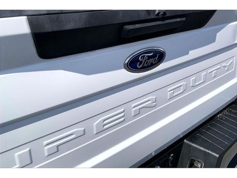 Used 2022 Ford F350 XLT w/ XLT Value Package AWD/4WD image 32