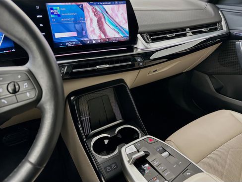 Used 2025 BMW X2 xDrive28i image 25